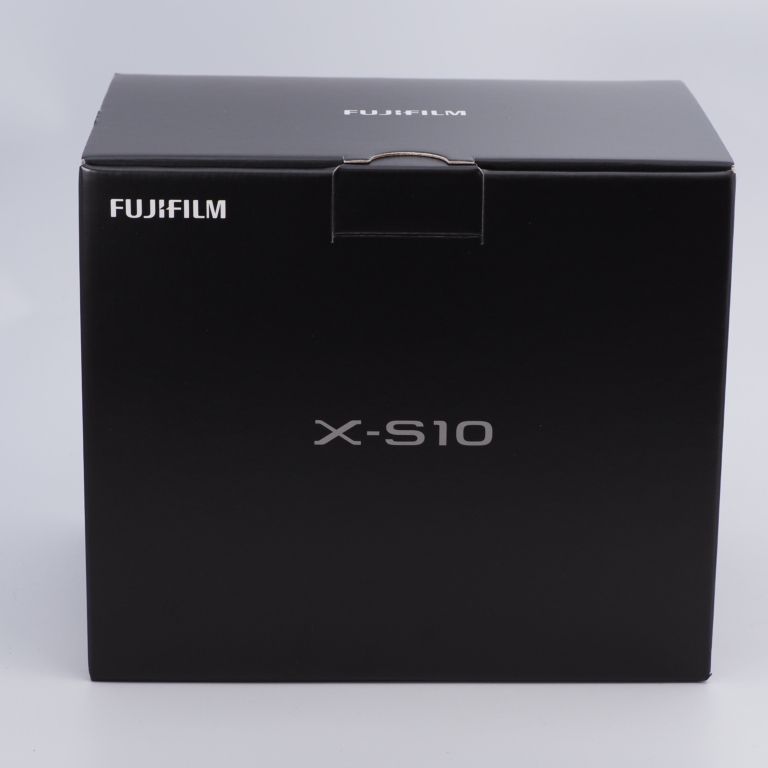 FUJIFILM フジフイルム ミラーレスデジタルカメラ X-S10 ボディ F X