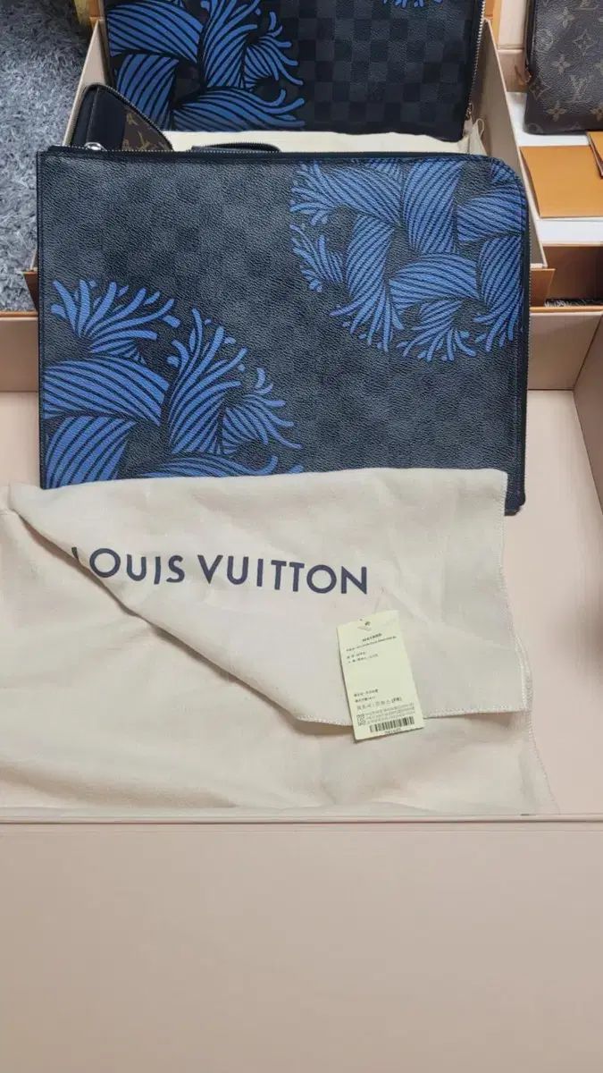 Louis Vuitton(ルイヴィトン) ポシェット トワレット 26 ほぼ
