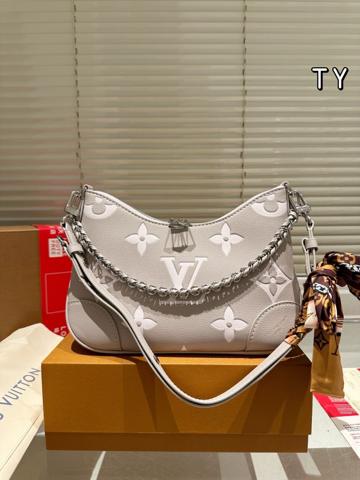 今日 LV Vintage Croissant Bag | ルイ ヴィトン ヴィンテージ クロワッサン バッグ | 在庫 -WTO輸入5