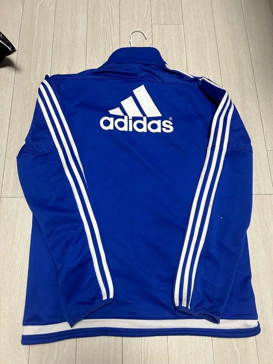 販売