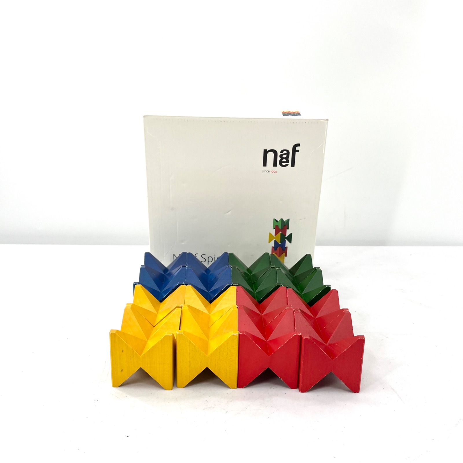 Naef-Spiel ネフシュピール 木製 知育 積み木 ネフシュピール社 スイス製 WKE Stage3 Fun With Blocks絵本付 Naef ネフ ネフスピール 木製 知育玩具 積木 知育 ベビー・キッズおもちゃ