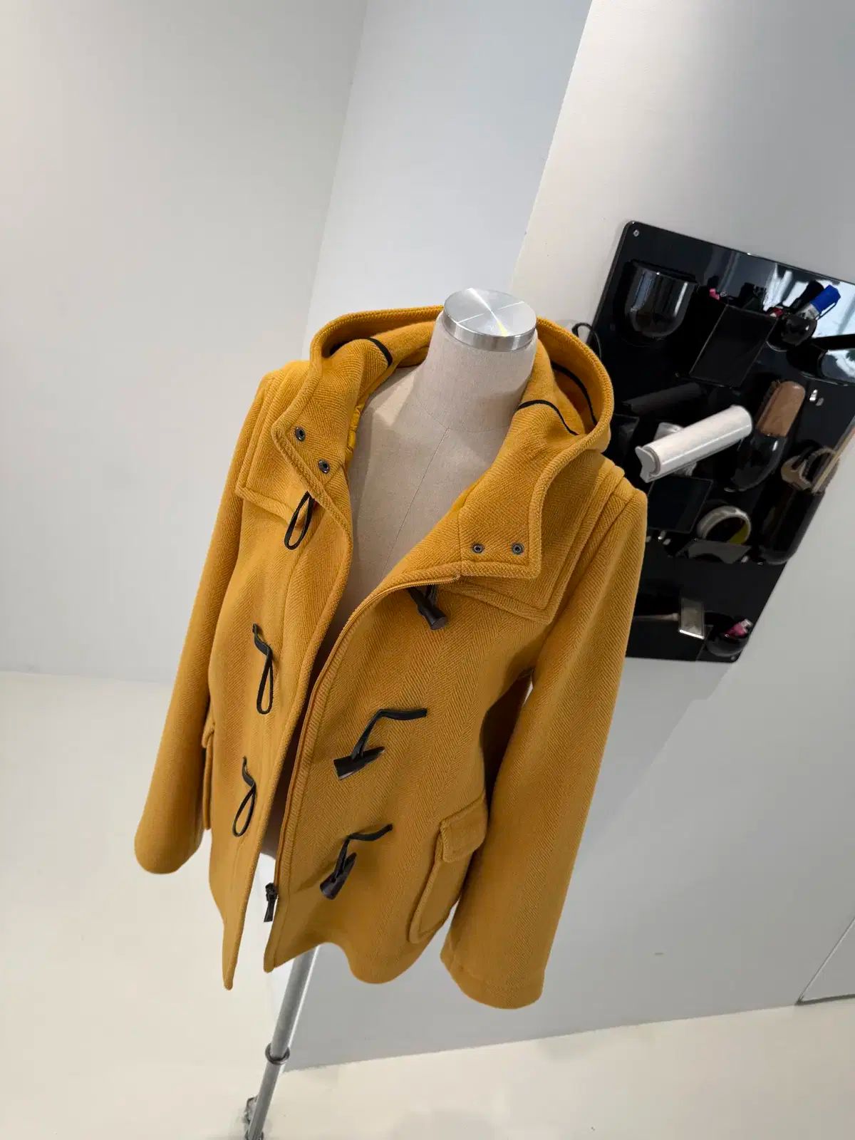 BURBERRY BURBERRY バーバリー ショート 黄色 ダッフルコート