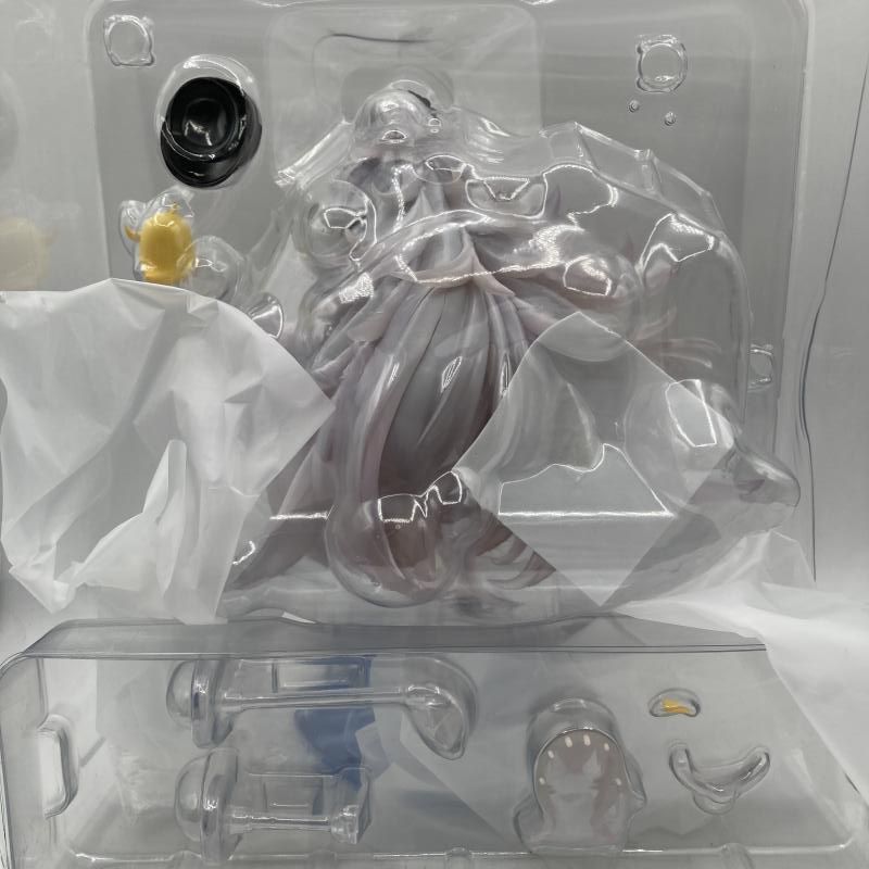 値下げ！グラーフ・ツェッペリン　フィギュア　アルター　美品 グラーフ・ツェッペリン 砂浜のウルズVer. | ALTER