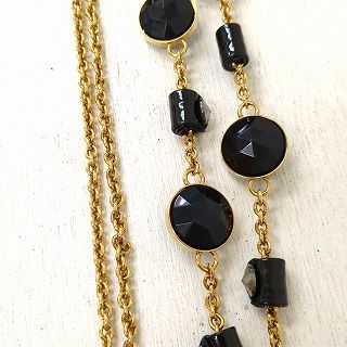 ミュウミュウ ロング ネックレス ハート フォートフレーム ゴールド ブラック ミュウミュウ ロング ネックレス ハート フォートフレーム