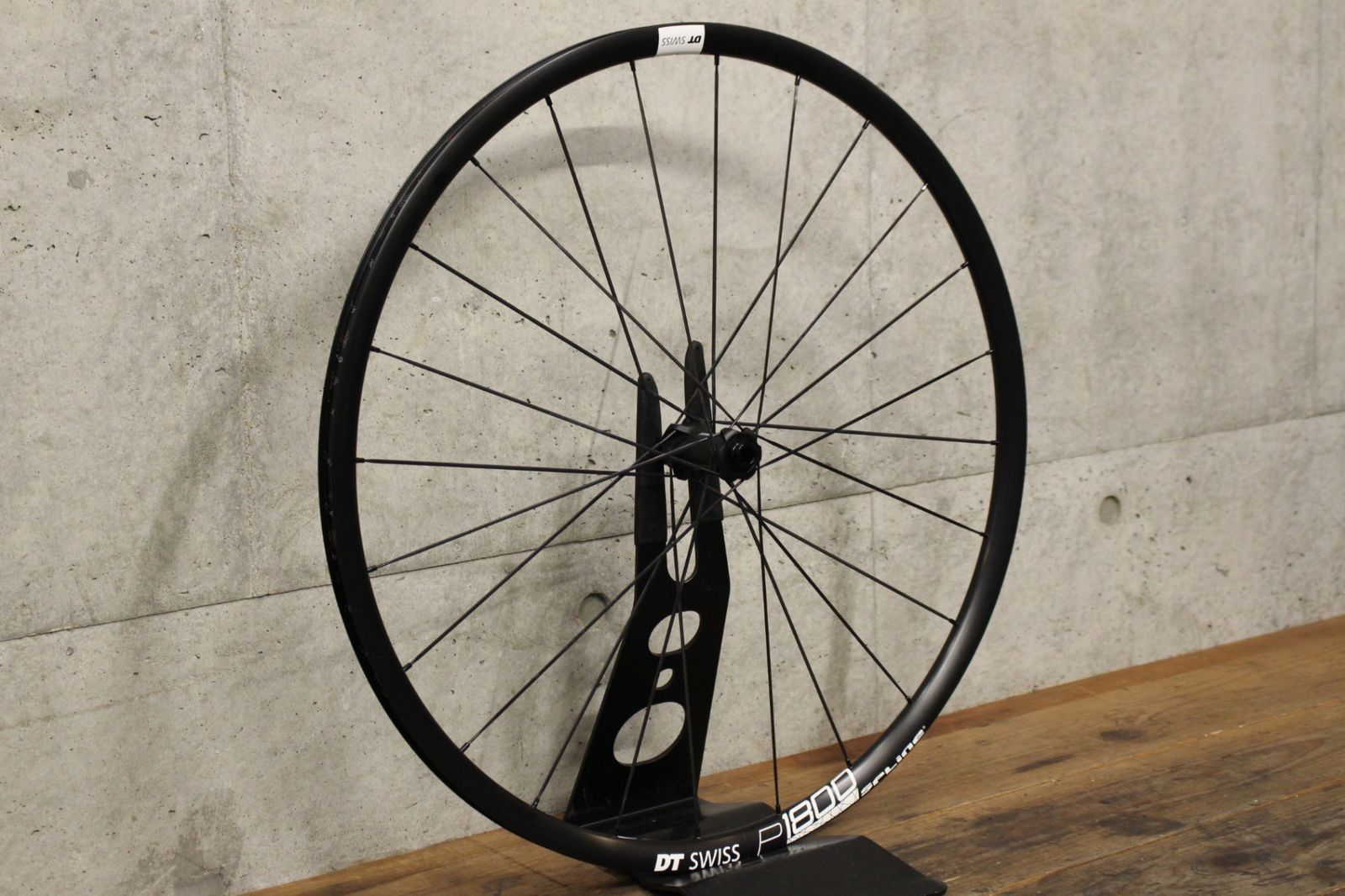 DT SWISS P1800 SPLINE 23 DB DISC アルミ チューブレスレディ