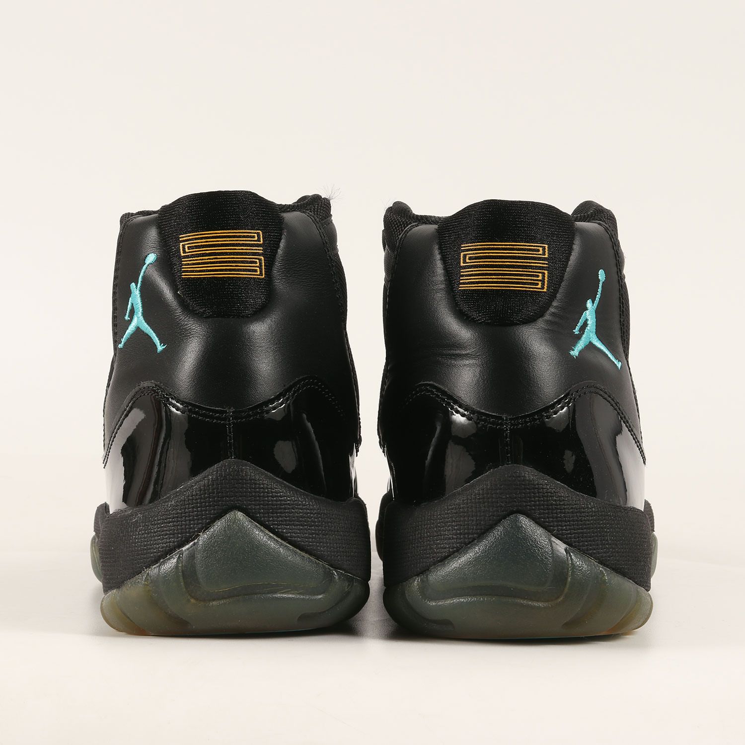 美品 NIKE ナイキ サイズ:26.0cm AIR JORDAN 11 RETRO GAMMA BLUE 