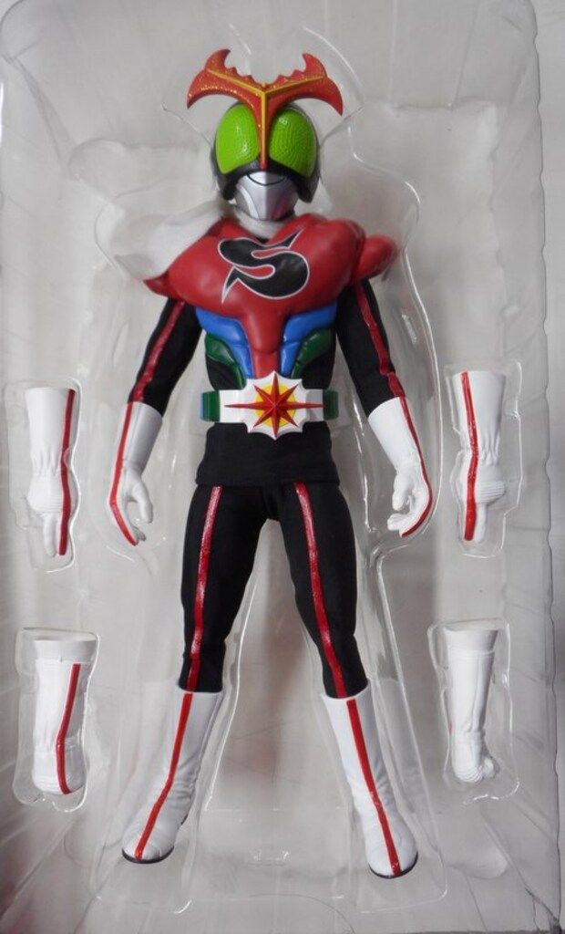 メディコムトイ RAH 仮面ライダーストロンガー Amazon.co.jp: RAH リアルアクションヒーローズ DX 仮面ライダー