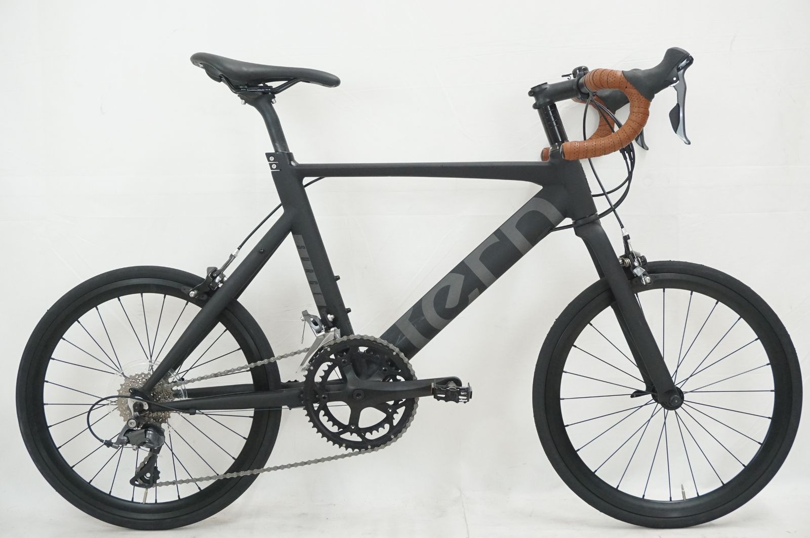 TERN 「ターン」 SURGE 2022年モデル 20インチ ミニベロ / バイチャリ福岡店