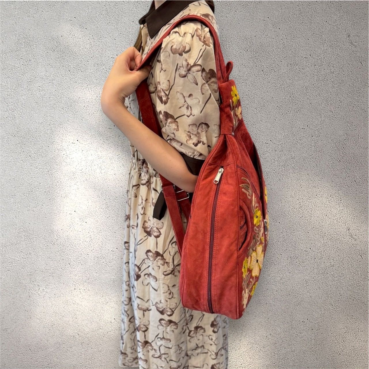 2WAY バッグ リュック ワンショルダー 刺繍入り ベルベット レッド 