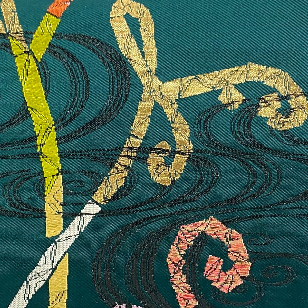 袋帯 流水 わらび 箔 金糸 緑 お太鼓柄 正絹