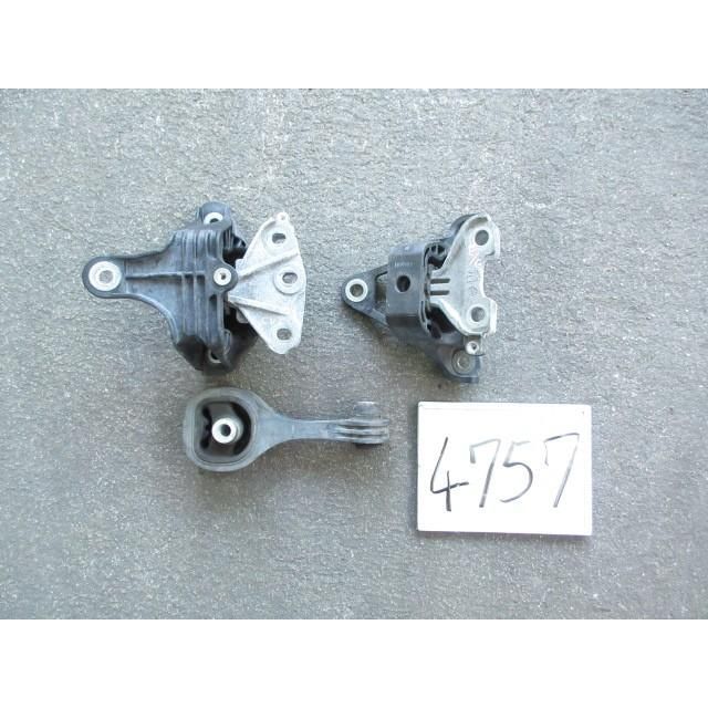 R1年 Ｎ－ＢＯＸ カスタムG JF3 エンジンマウント ミッションマウント 3点セット 203600 4757