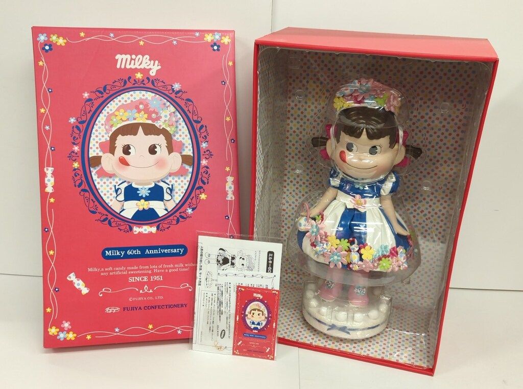 不二家 ミルキー60周年YEAR´S ペコちゃん＆ポコちゃんドール 2011