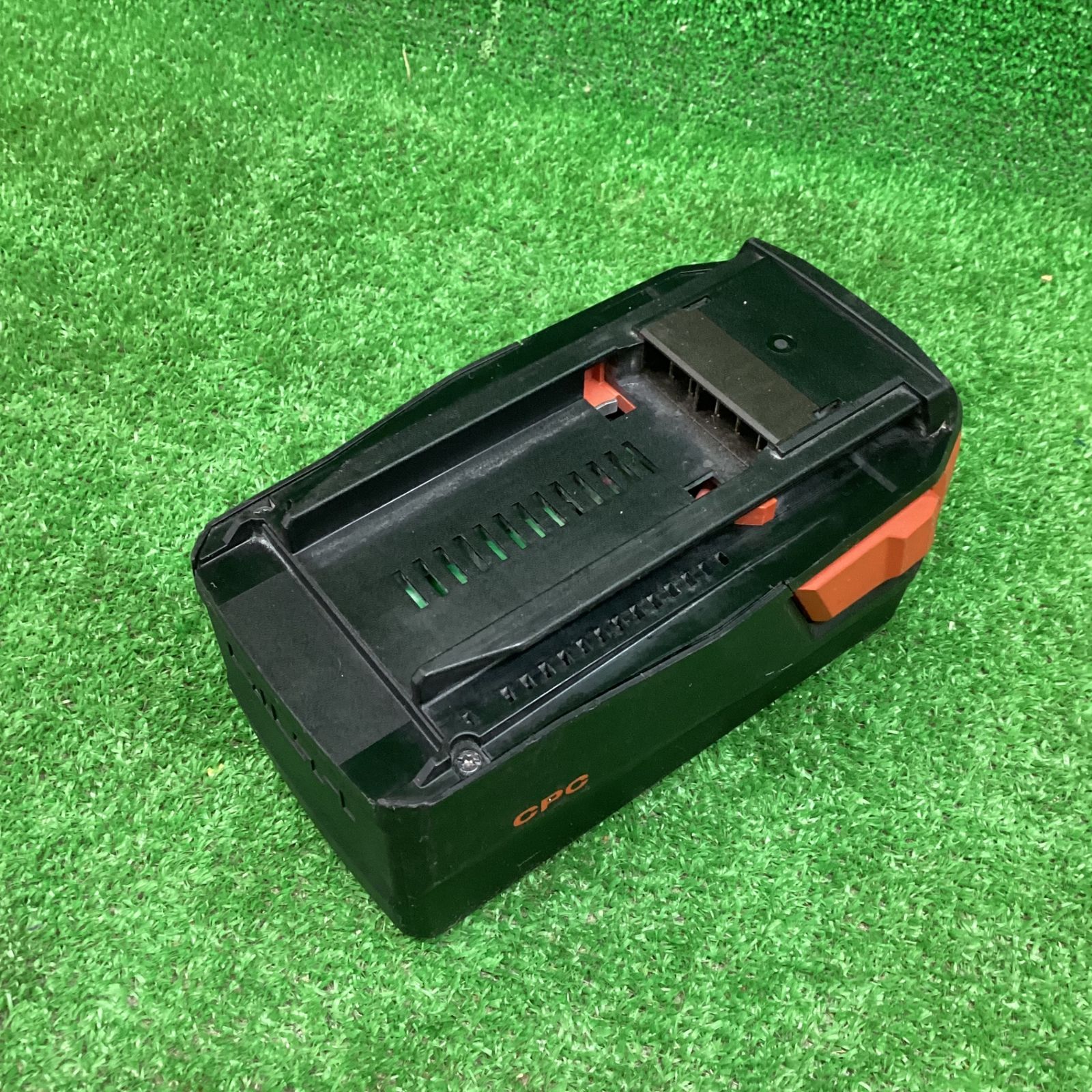 ヒルティ(HILTI) リチウムイオンバッテリー まとめ売り 22V 36V 内容