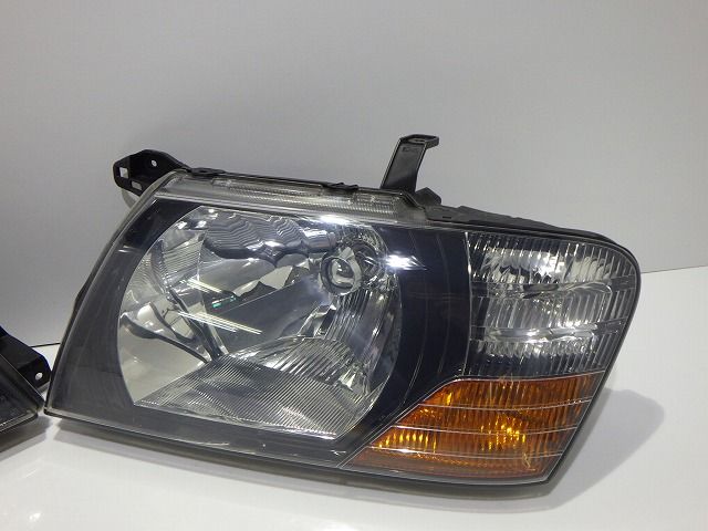 ☆コーティング加工済☆ ミツビシ V73W V75W パジェロ ヘッドライト