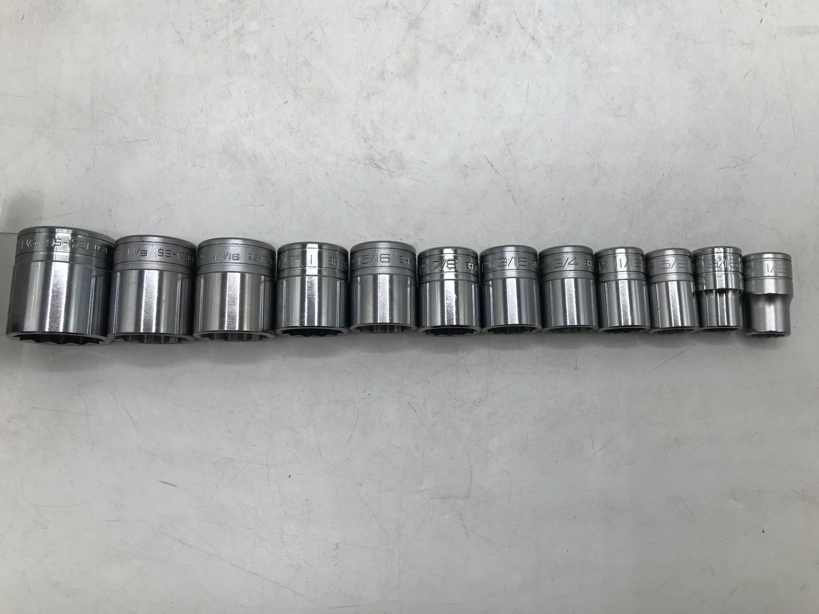 ♥に近い CAT|キャタピラー ソケット12点セット インチ表記 IT3UBEWI8K80 エコツール岡崎岩津店 M02