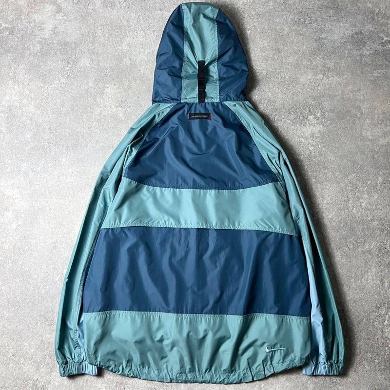 NIKE ACG マウンテンパーカー　ナイロンジャケット　00s Y2K NIKE ACG 00s~ギミック ノルディック総柄 マウンテンパーカー