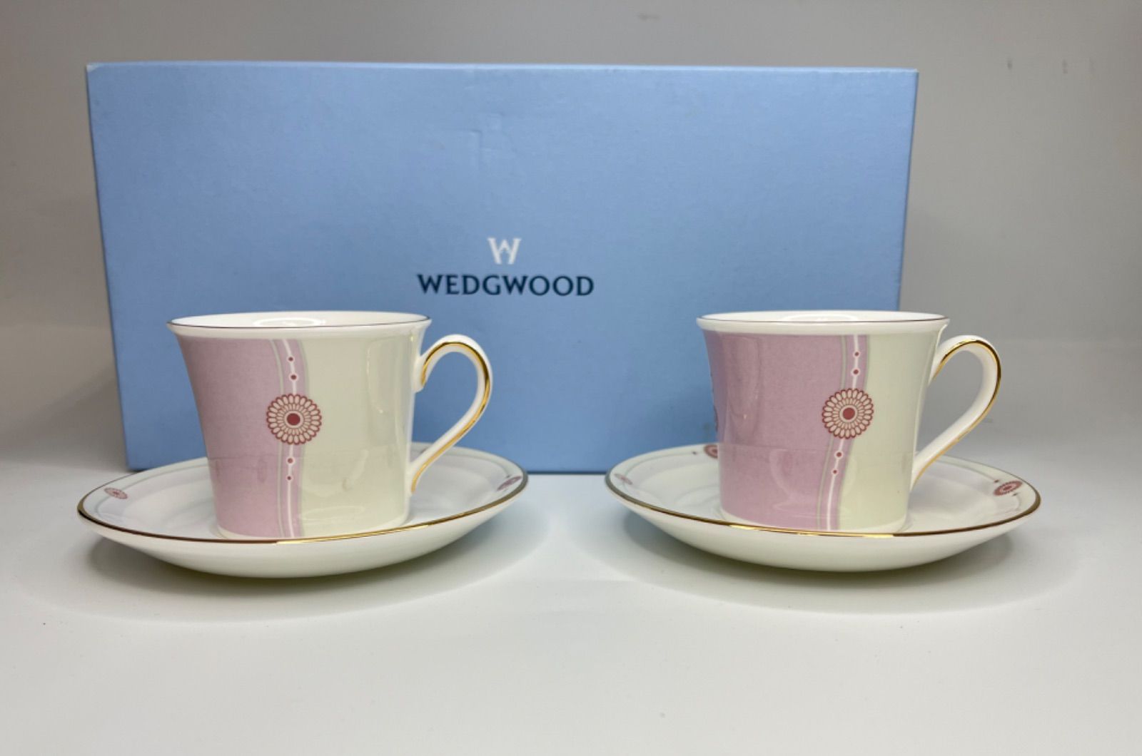 新品未使用！WEDGWOOD satin ティーセット - 食器