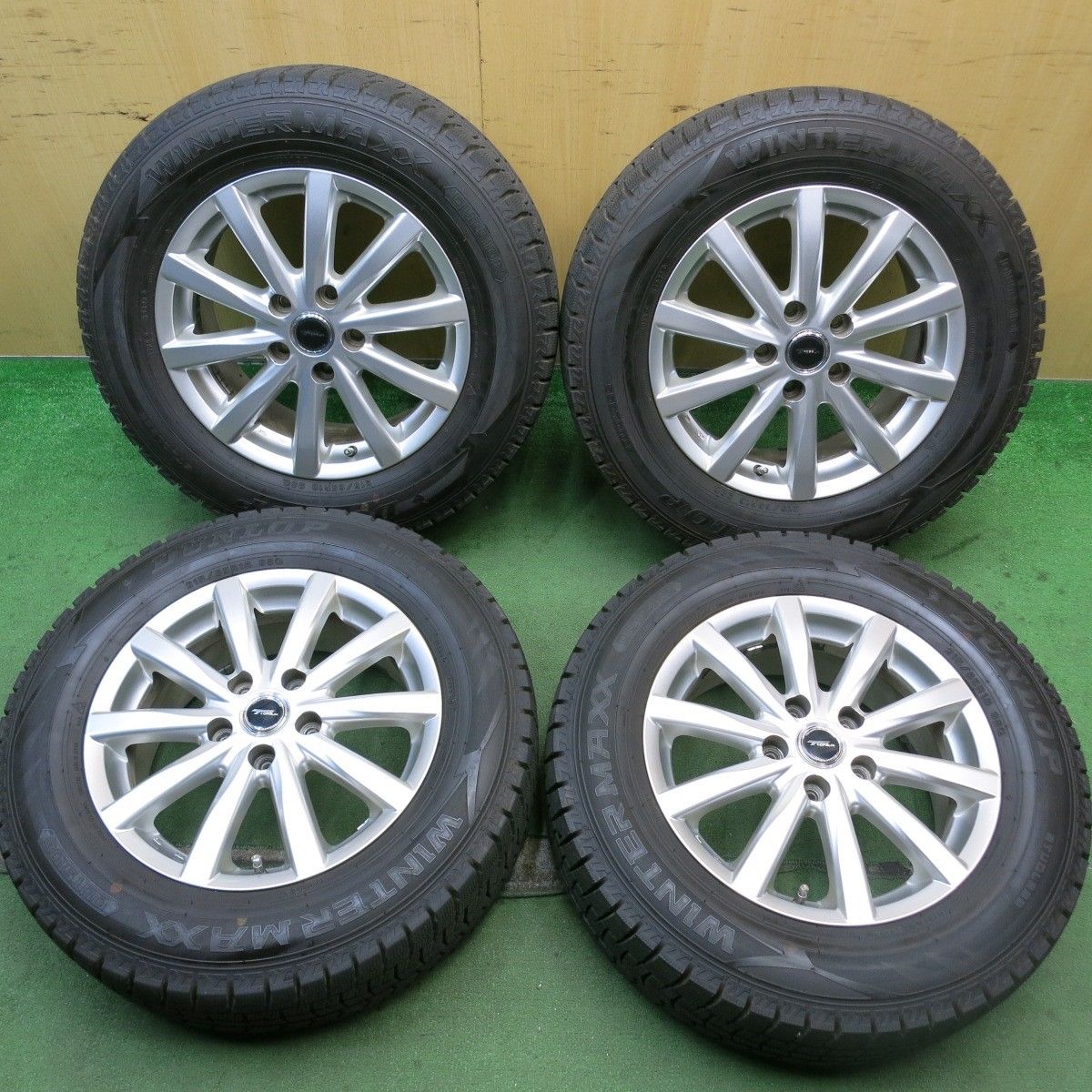 バリ溝！21年！キレイ！9.5分☆スタッドレス 175/55R15 ヨコハマ 
