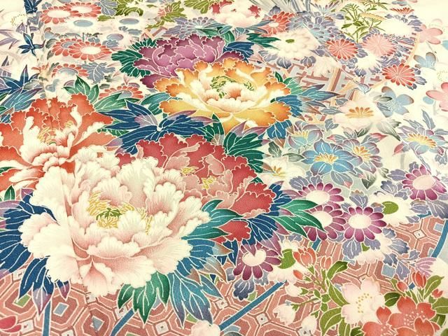 専用ページ振袖 正絹 上品な華やかさ 色味の良い花 袷 着物 U-1567 専用ページ振袖 正絹 上品な華やかさ 色味の良い花 袷 着物 U-1567