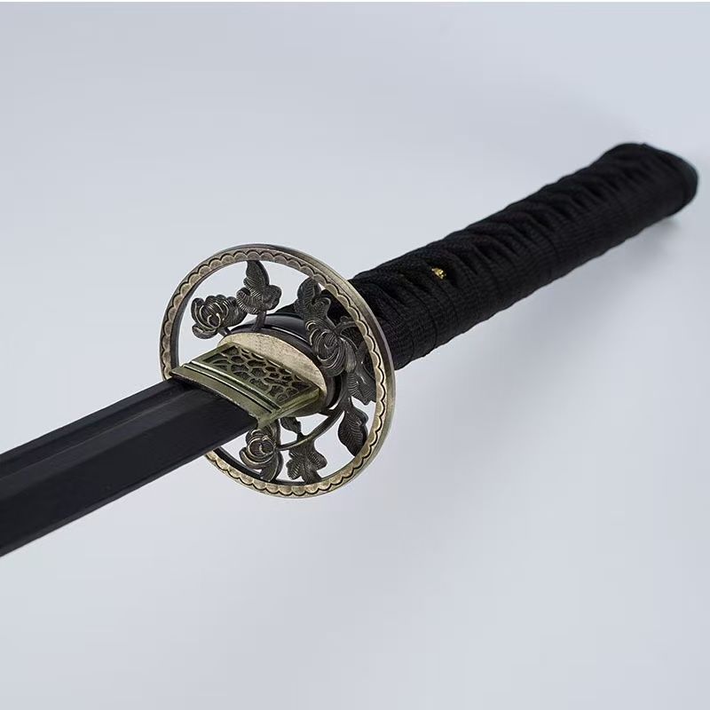 仏炎 素振り高級木刀 楠木製 × 合金装具 全長 103cm 重量 0.5kg