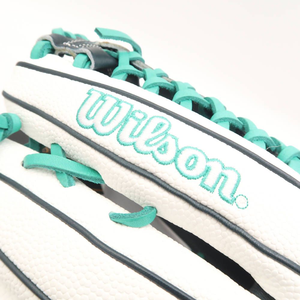 wilson - 美品 Wilson ウィルソン 軟式 ワナビーヒーロー ユーティリティ用 12インチ 野球グローブ ネイビー 右投用 WBW101577 HY1442 美品 Wilson ウィルソン 軟式 ワナビーヒーロー ユーティリティ