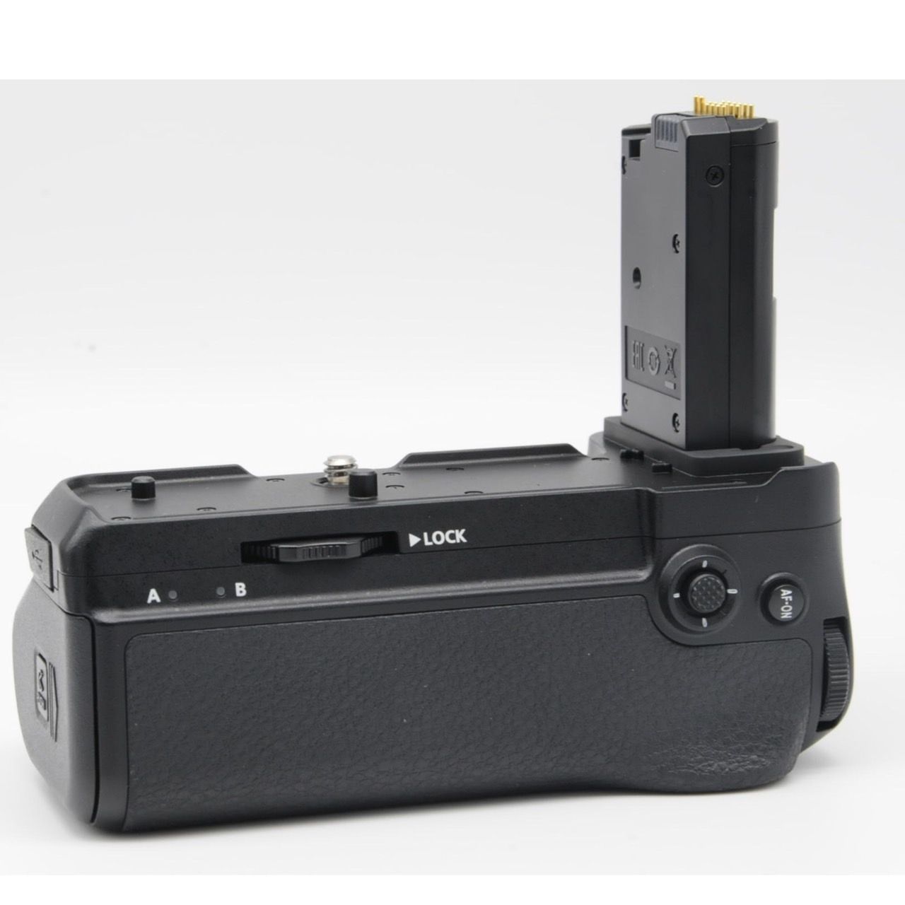 Nikon マルチパワーバッテリーパック MB-N11 - メルカリ