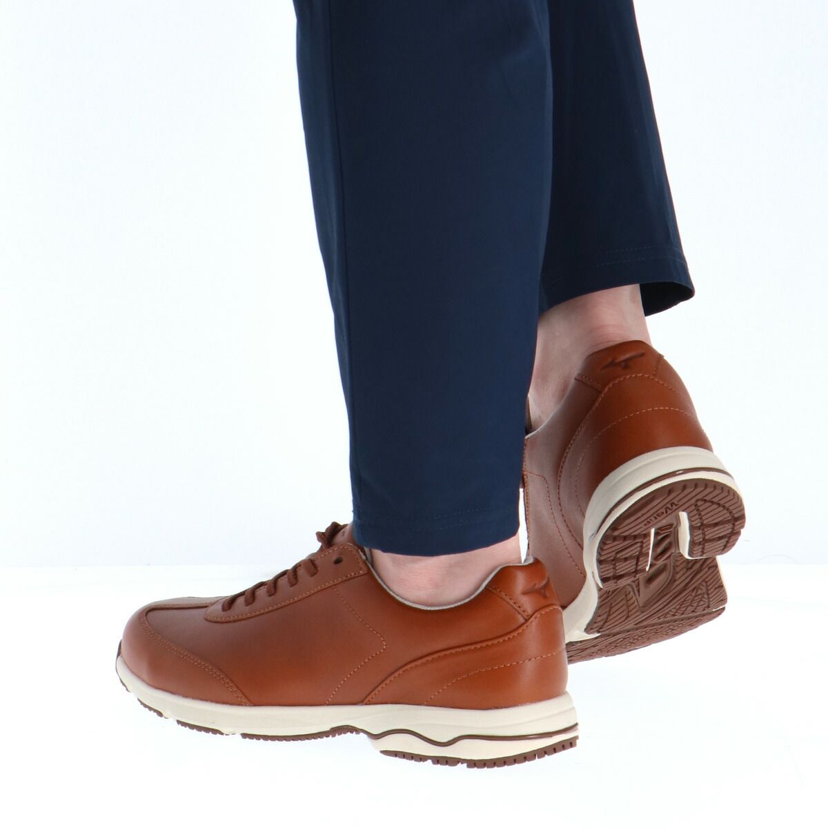 ウォーキング スニーカー