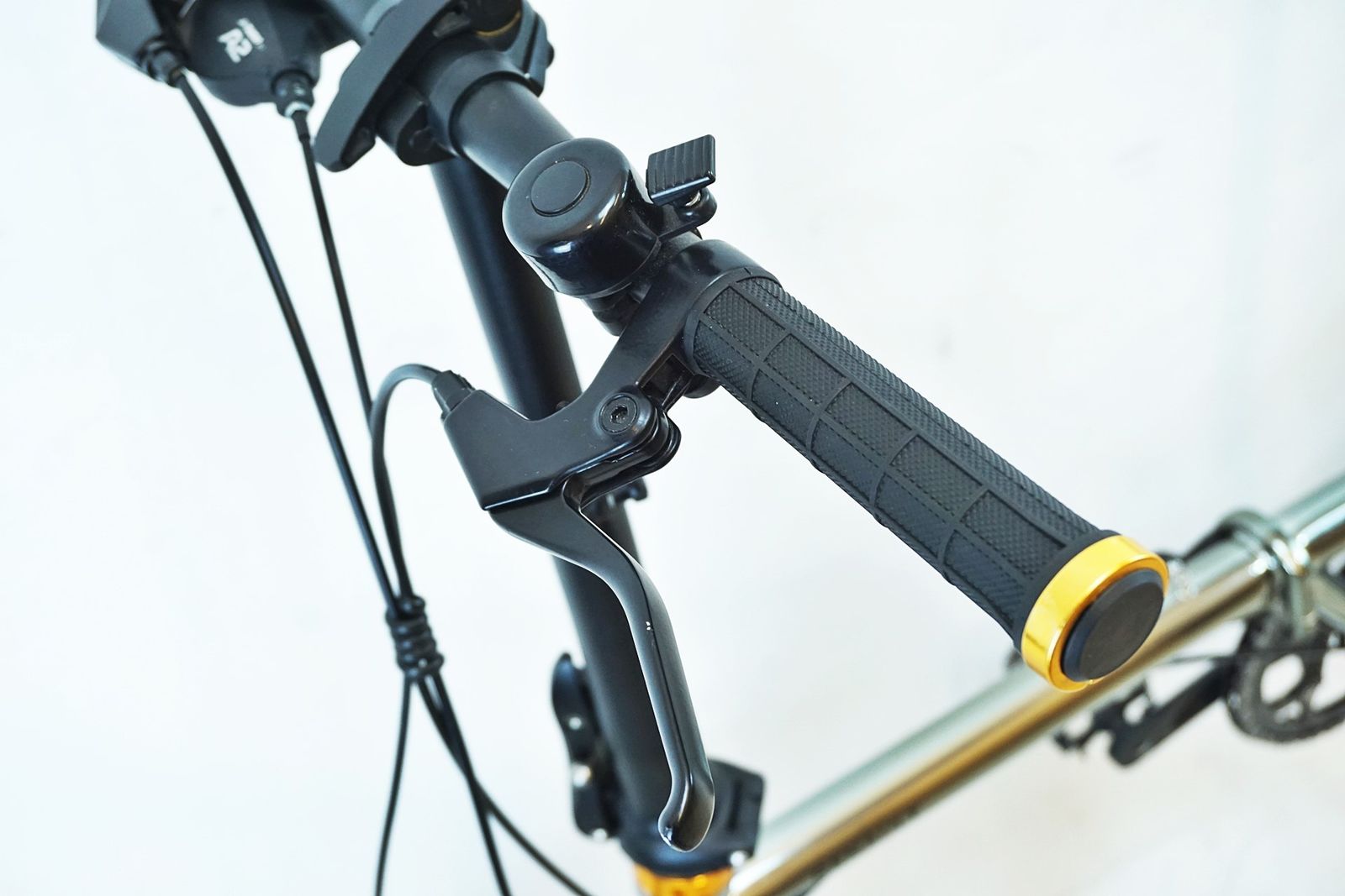 20インチ 折り畳み自転車