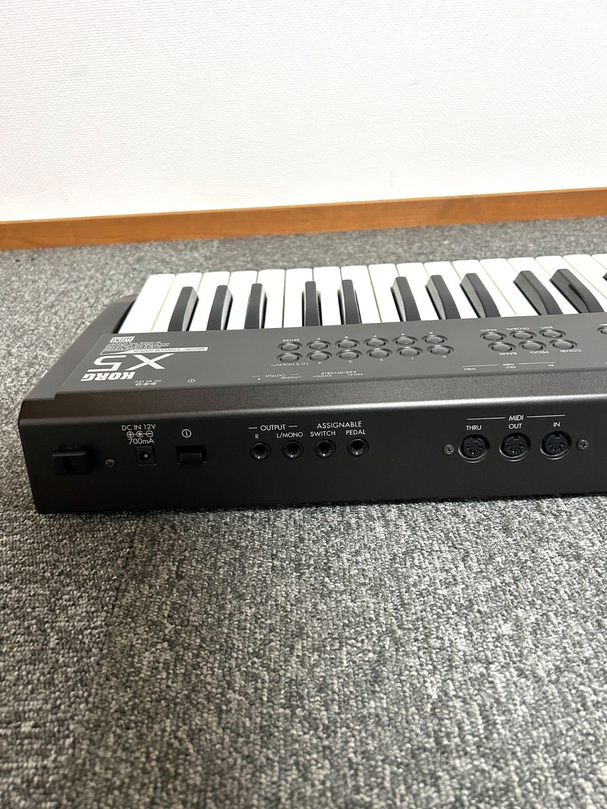 美品　KORG X5 シンセサイザー 61鍵　純正アダプター付き 美品 KORG X5 シンセサイザー 61鍵 純正アダプター付き - メルカリ