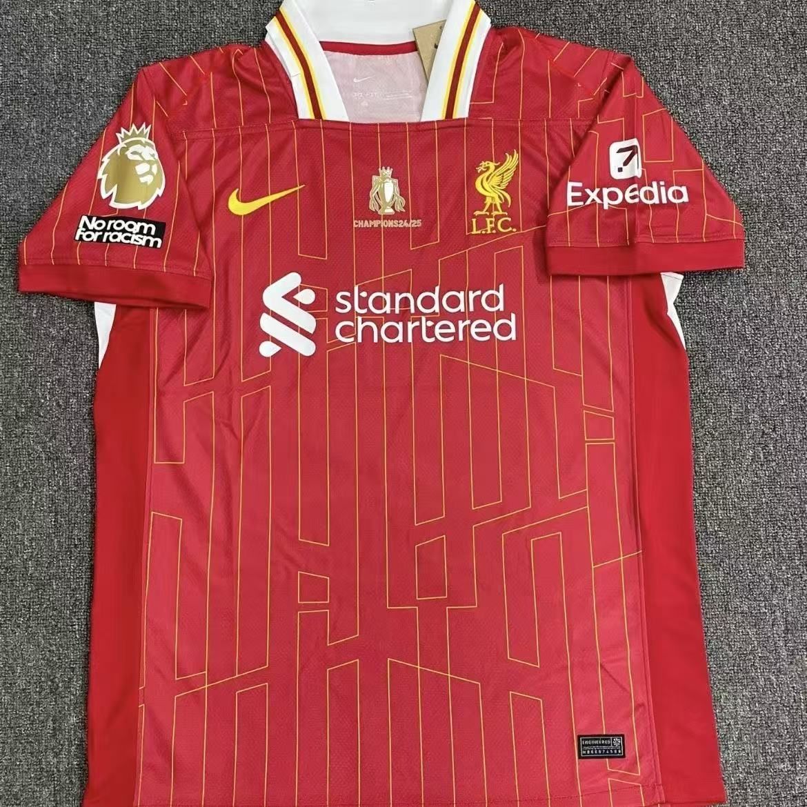 注目ショップ・ブランドのギフト 新品 プレミアリーグ優勝記念エディション 24-25 リバプール ウェア