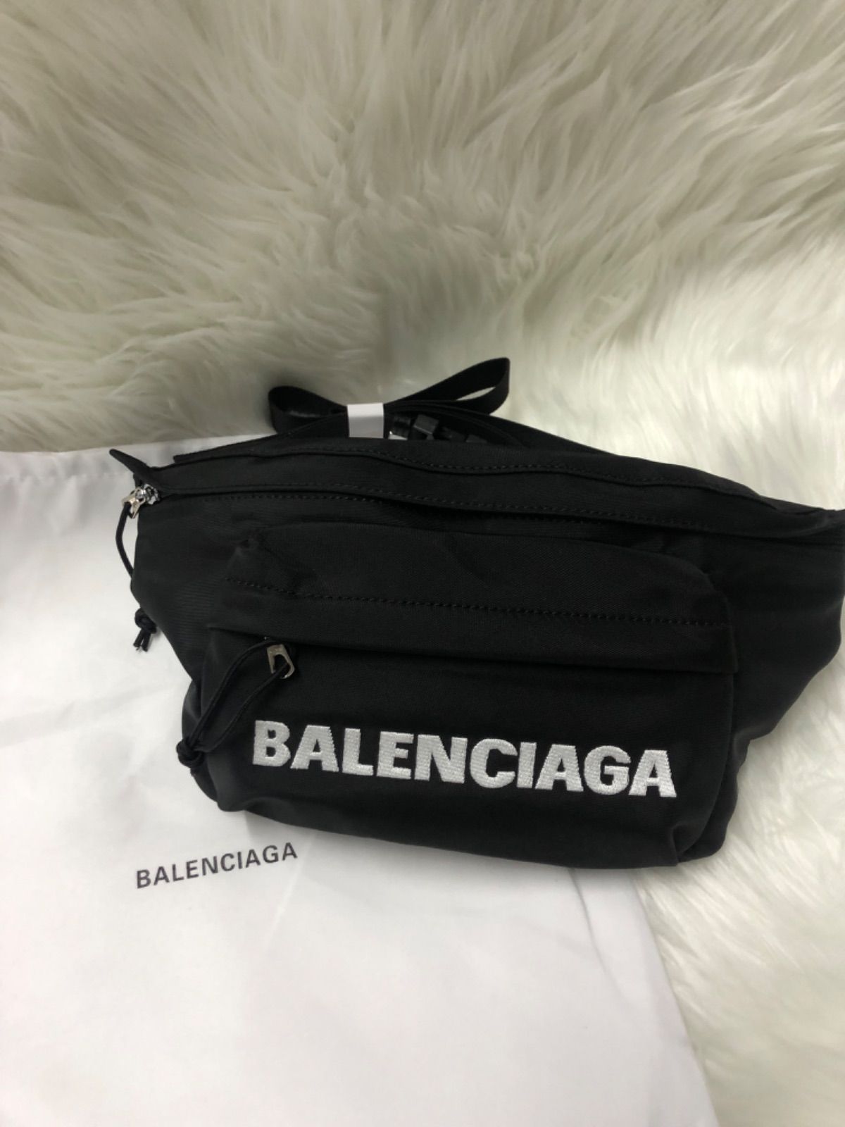 値下 BALENCIAGA ウエストポーチ ロゴ ナイロン