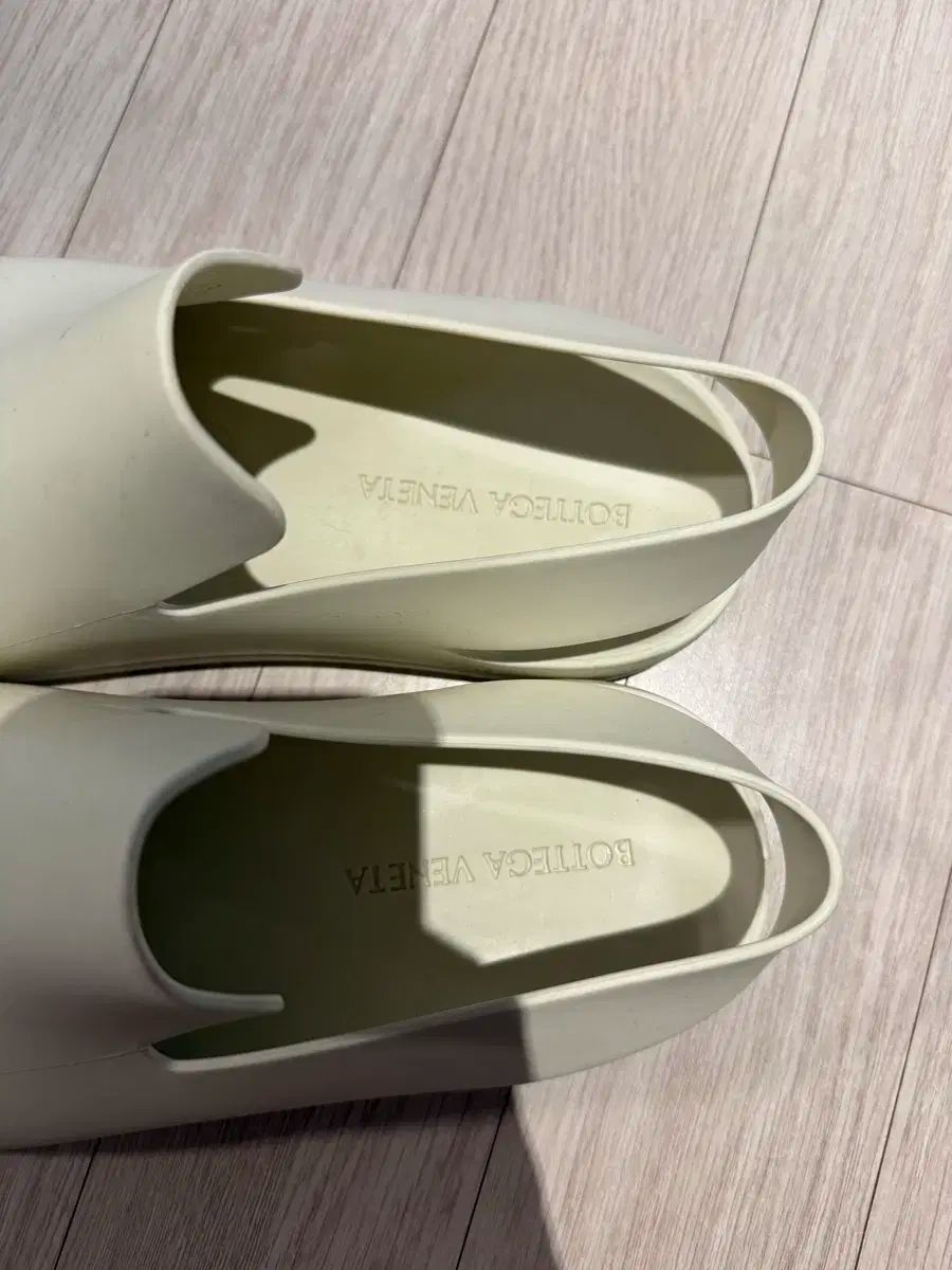 Louis Vuitton(ルイヴィトン) マイアミ ミュール スリッパ Louis