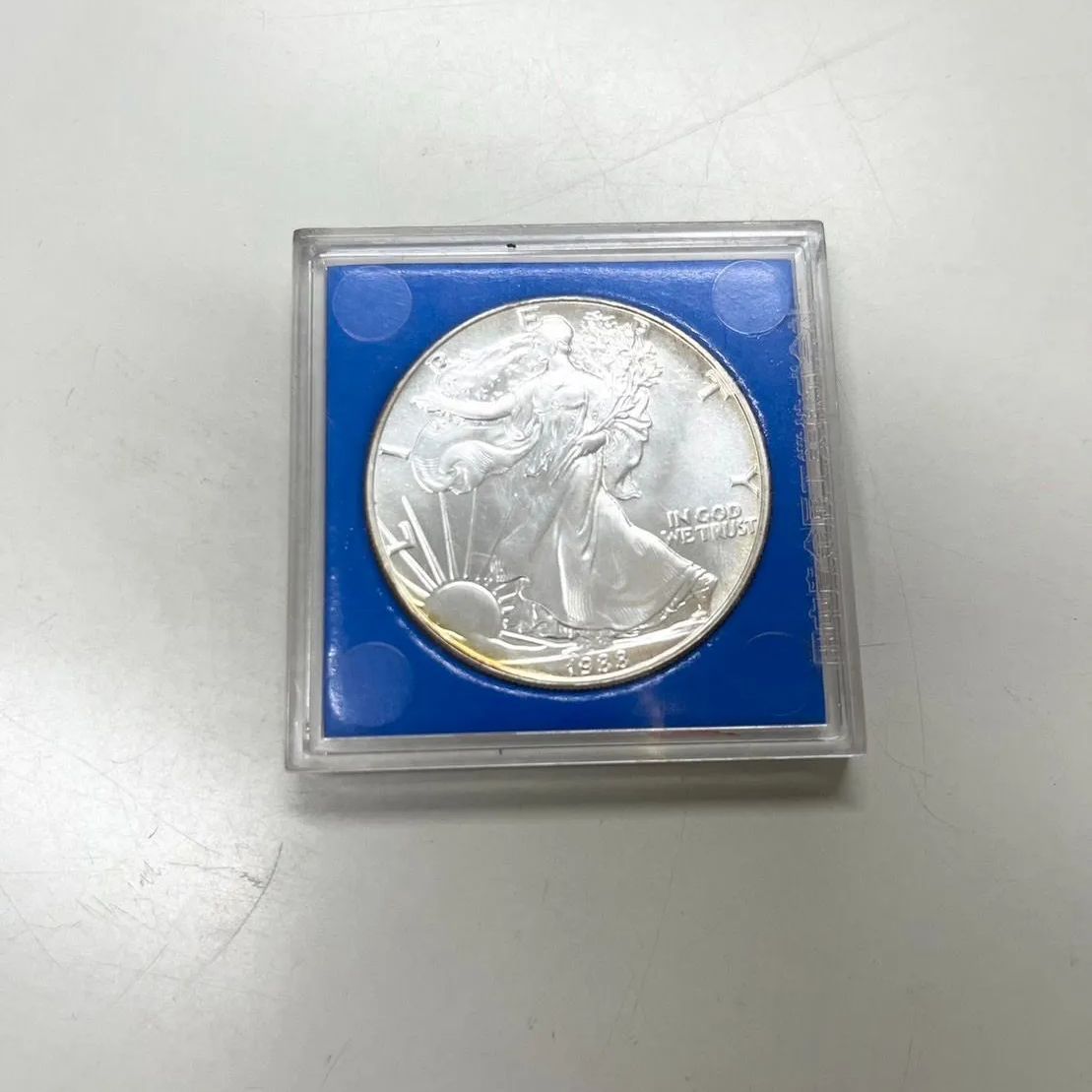 27日までお値下げ中！！H284 アメリカ 1ドル イーグル銀貨 1988