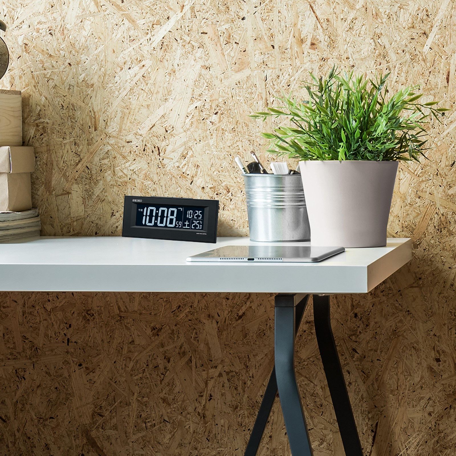 SEIKO デジタル電波クロック DL213K RADIO? or CLOCK?ワイドFM対応フリップ式デジタル時計を発売