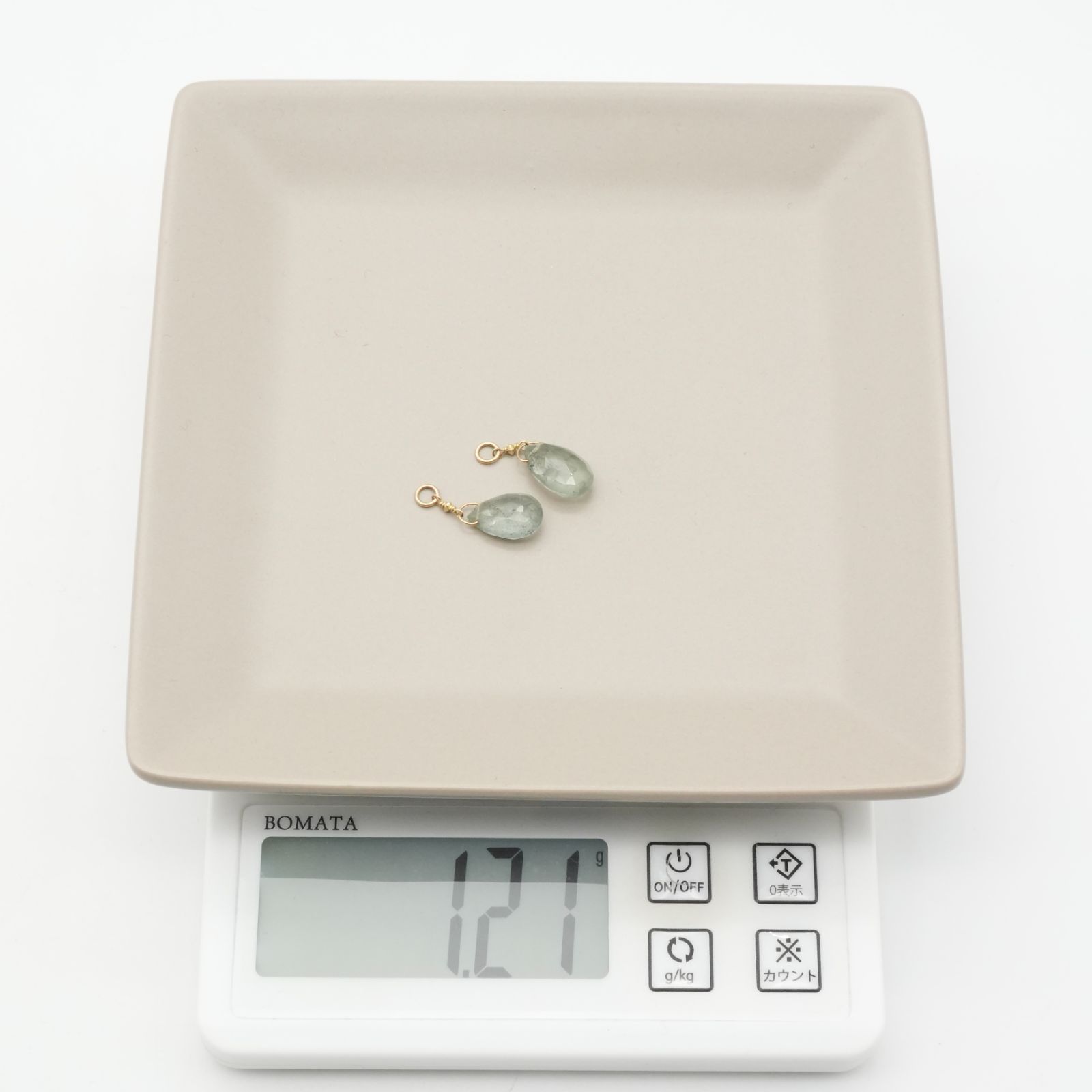 アガット グリーンベリル ピアスチャーム K10/24-4515S - メルカリ