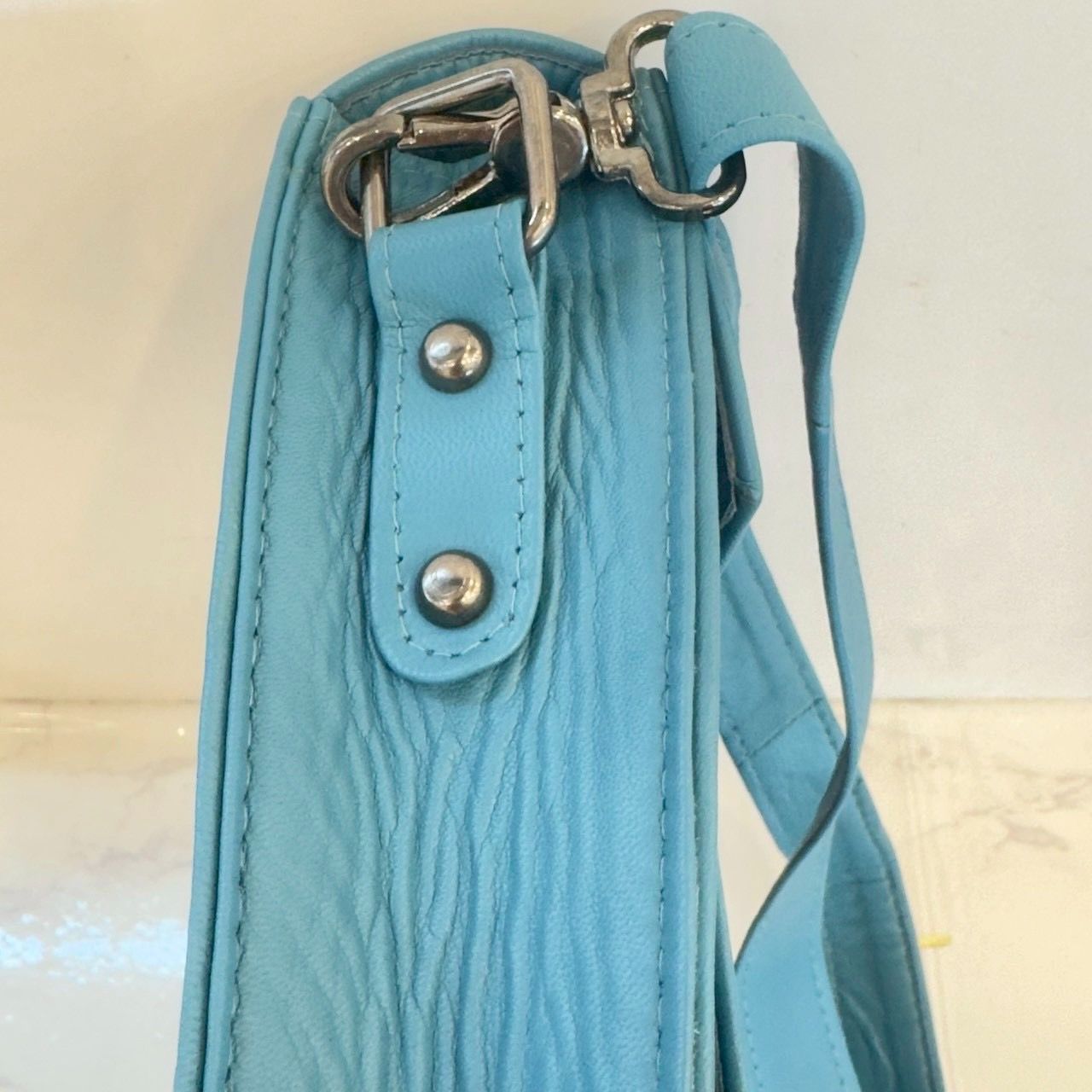 ショルダーバッグ 牛革 カシミール刺繍 フラワーモチーフ エスニック 