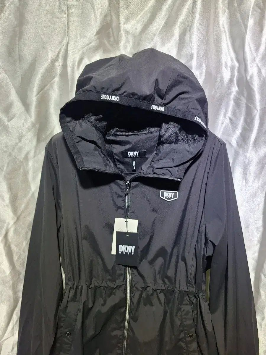 DKNY ゴルフ レディース フード ウィンドブレーカー ブラック