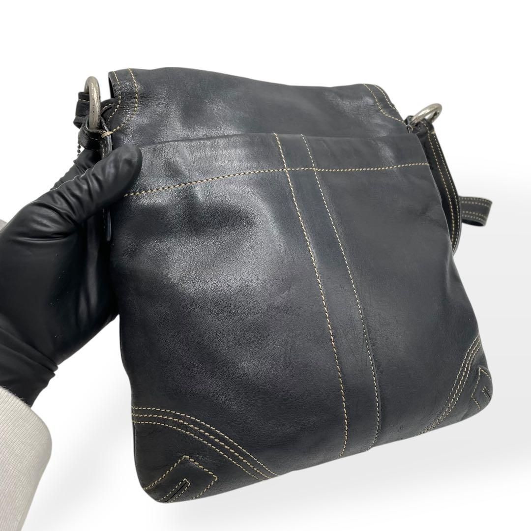 希少　コーチ　オールドコーチ　ショルダーバッグ　レザー　ブラック　チャーム 美品 希少 COACH コーチ ショルダーバッグ レザー ブラック 8A07