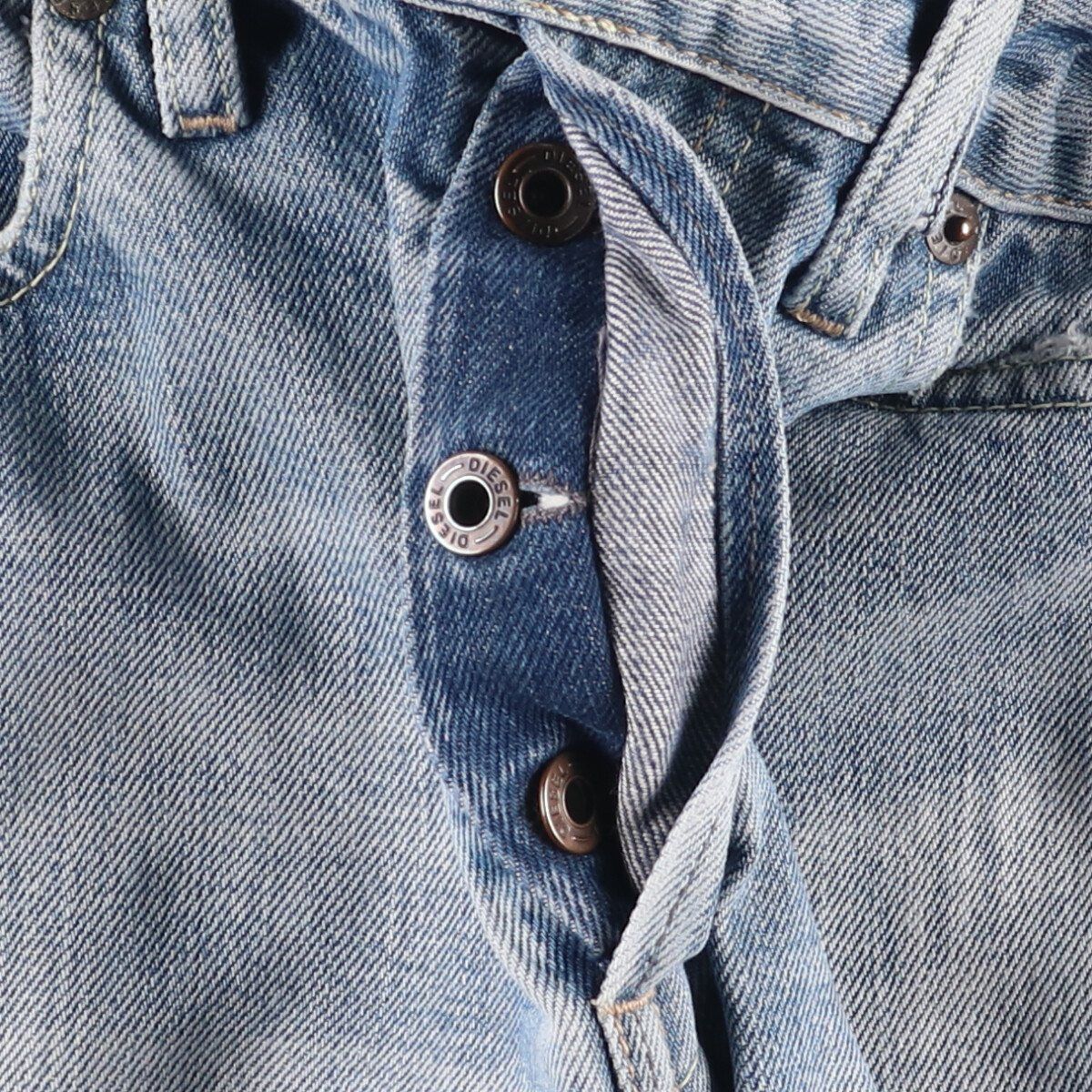 ストレートデニムパンツ