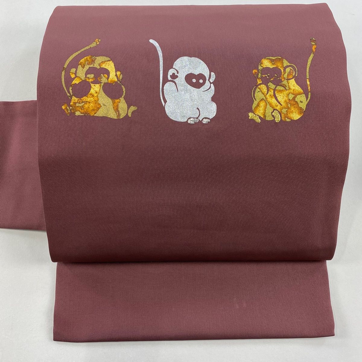 名古屋帯 名品 三猿 金銀彩 赤紫 正絹