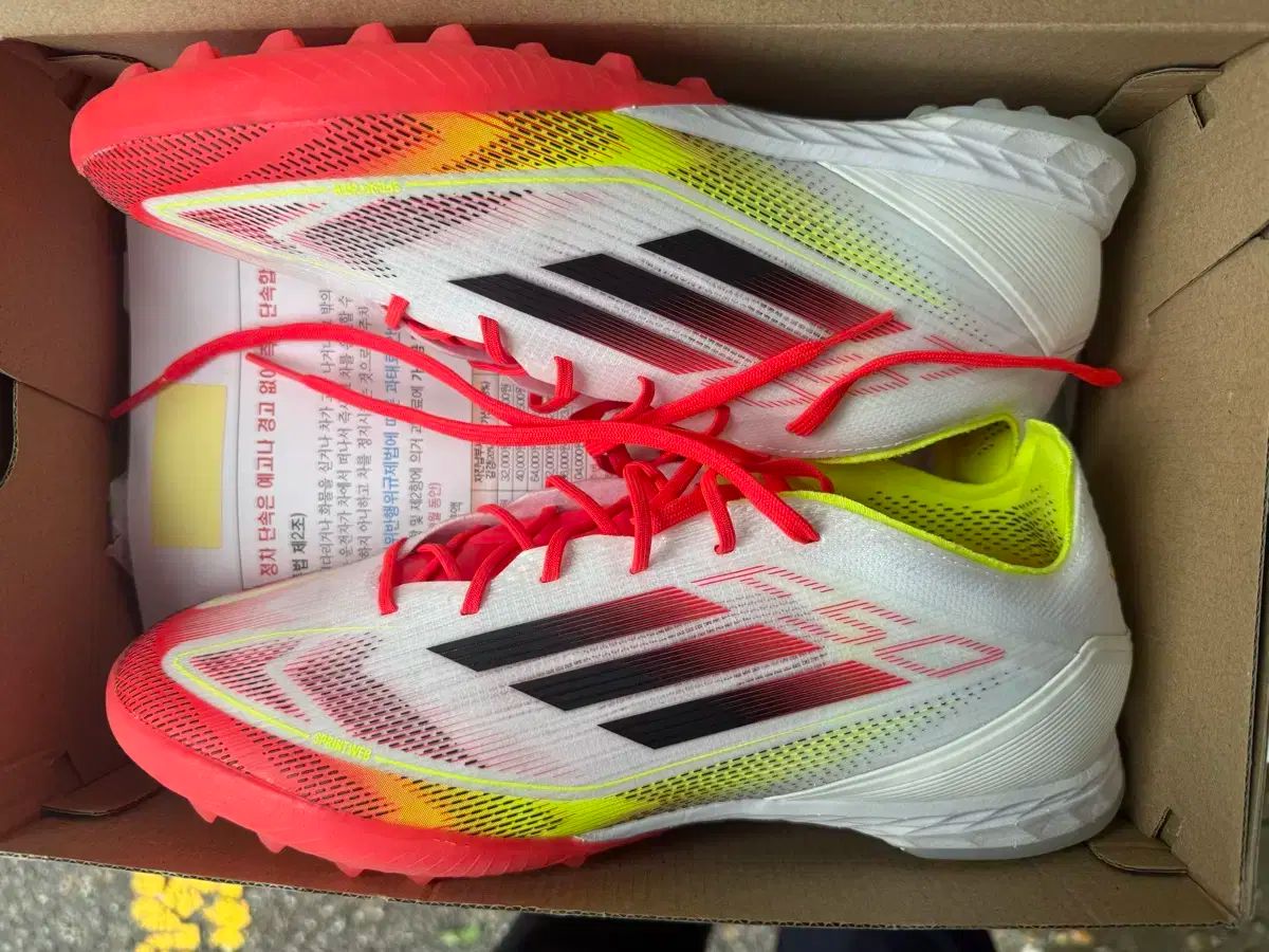 F50 レースレス 27.5 アディダス F50 Elite レースレス ファストリボーン FG / 天然芝