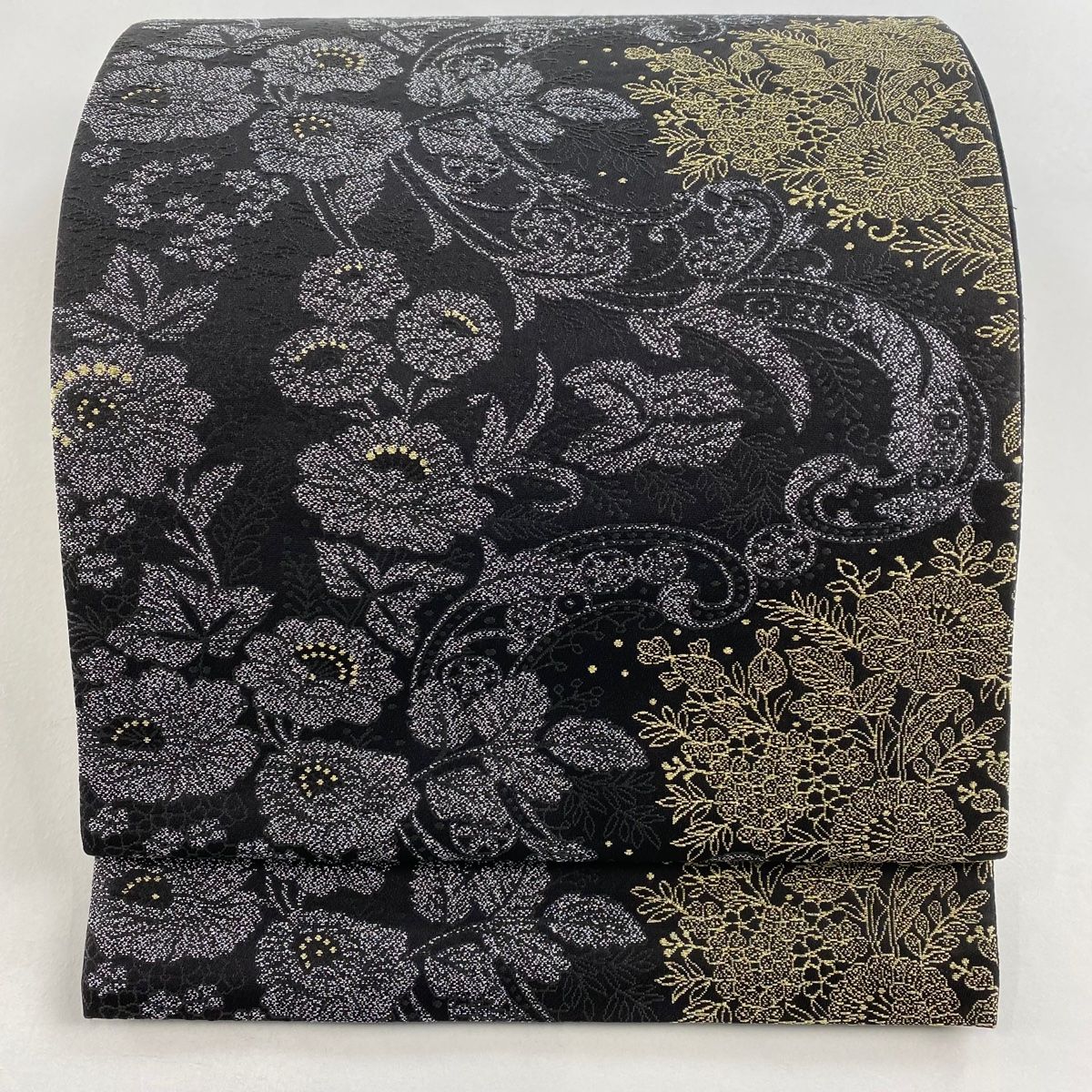 袋帯 秀品 草花 花唐草 箔 黒 六通 正絹 【中古】 - メルカリ