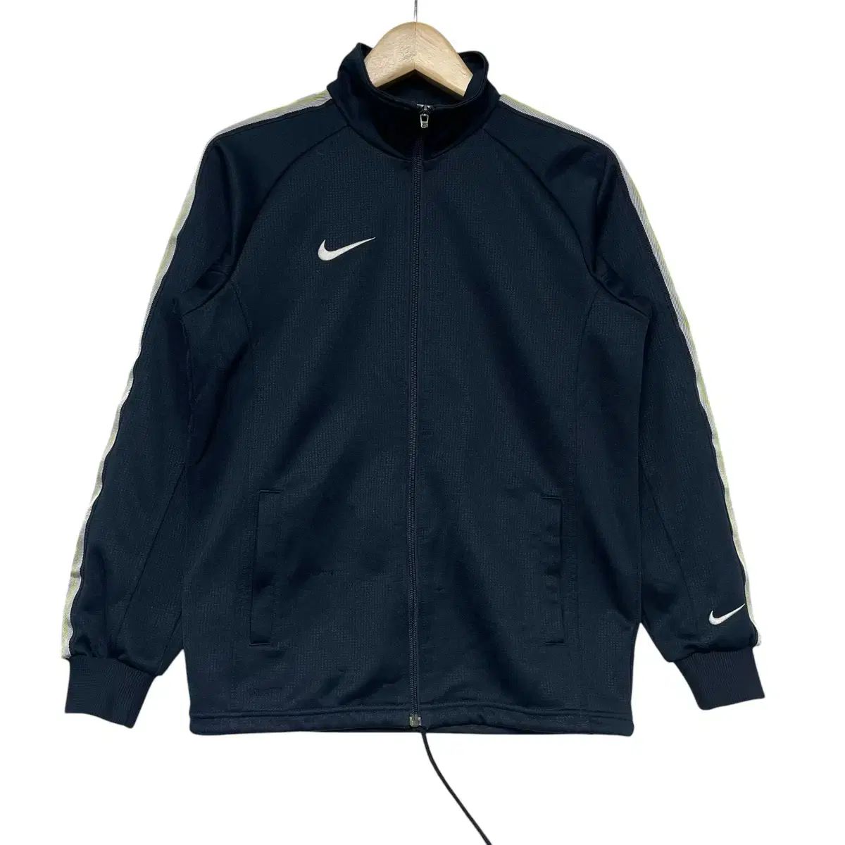 Nike(ナイキ） スウッシュ ジャージ
