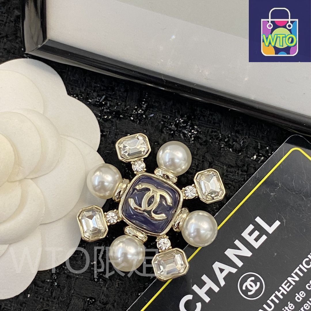 今日特価】CHANEL シャネル 22 年 高級ハンドメイド ブローチ