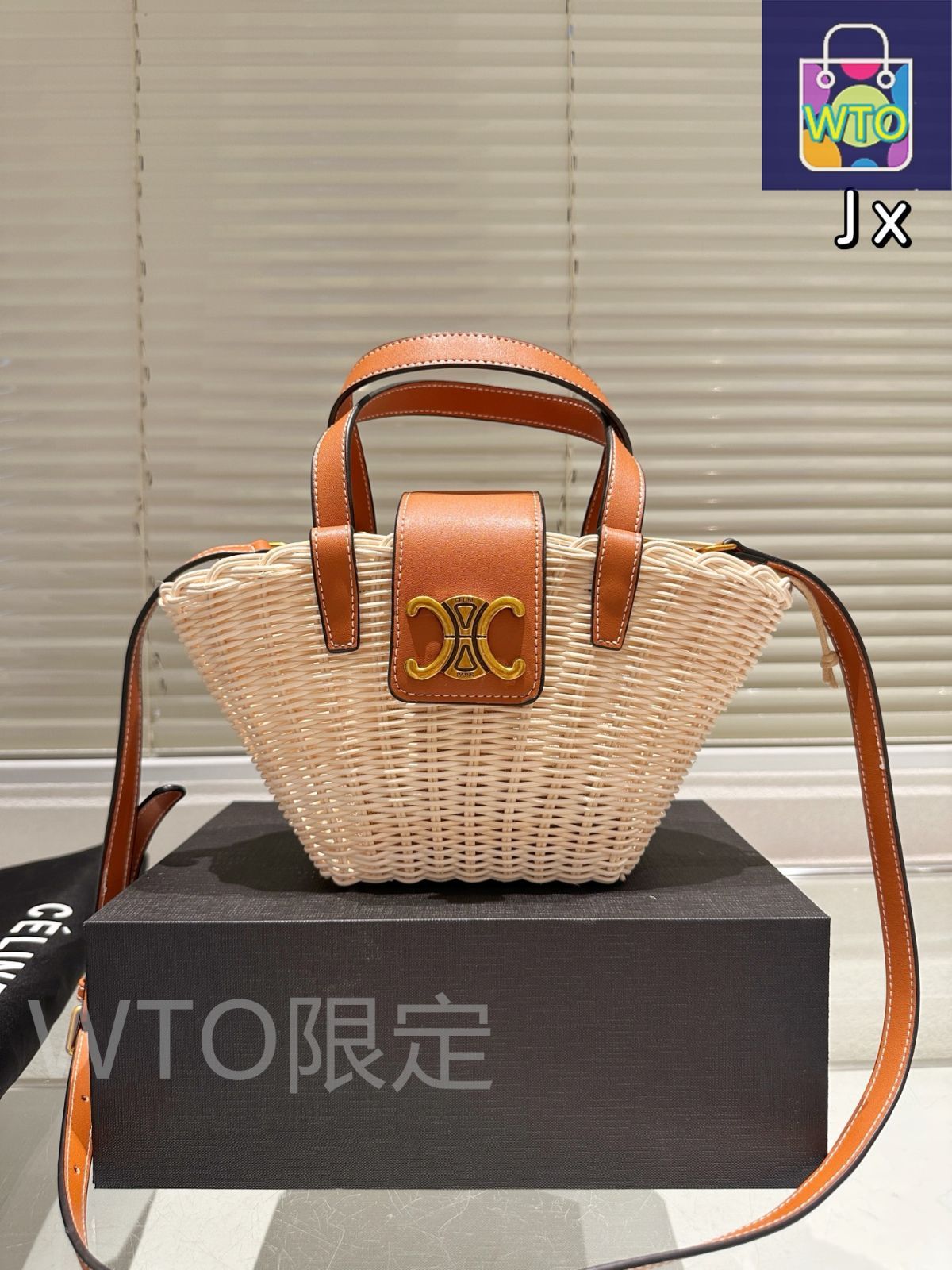 【新品未使用】セリーヌ　子羊皮　手袋 革手袋 レディース ファッション レザーグローブ レディス