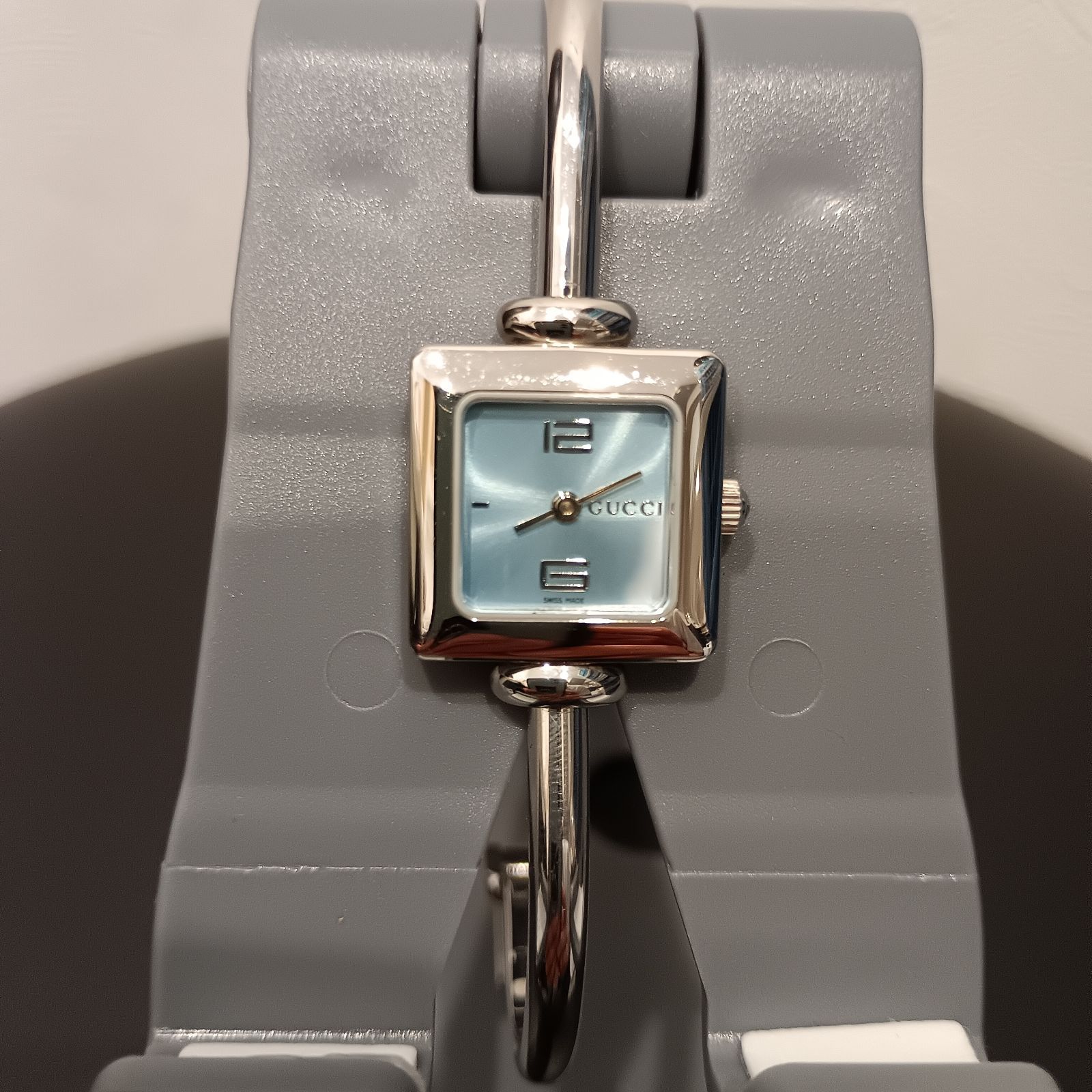 GUCCI グッチ 1900L バングルウォッチ SS スカイブルー文字盤