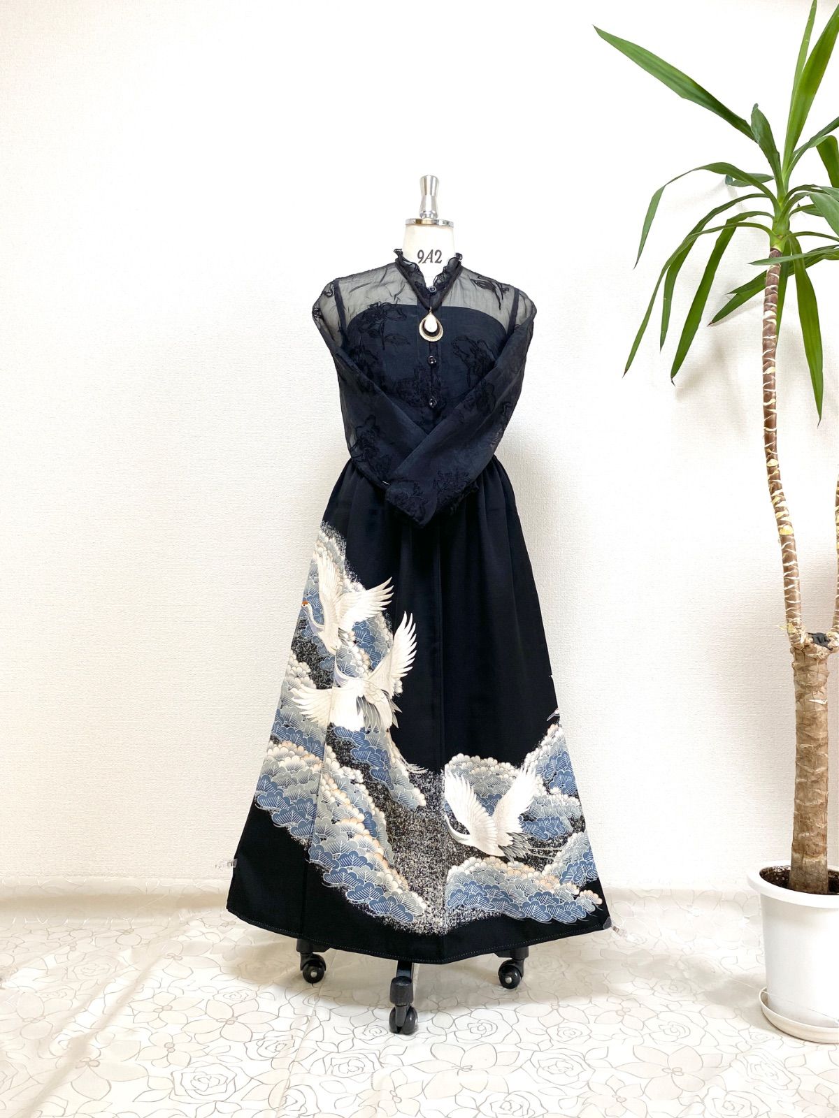 大人可愛いセレブ着物スカートフリーサイズ1点物黒留袖着物リメイクウエストゴムロングスカートフリーサイズ送料込みハンドメイドNO.5720