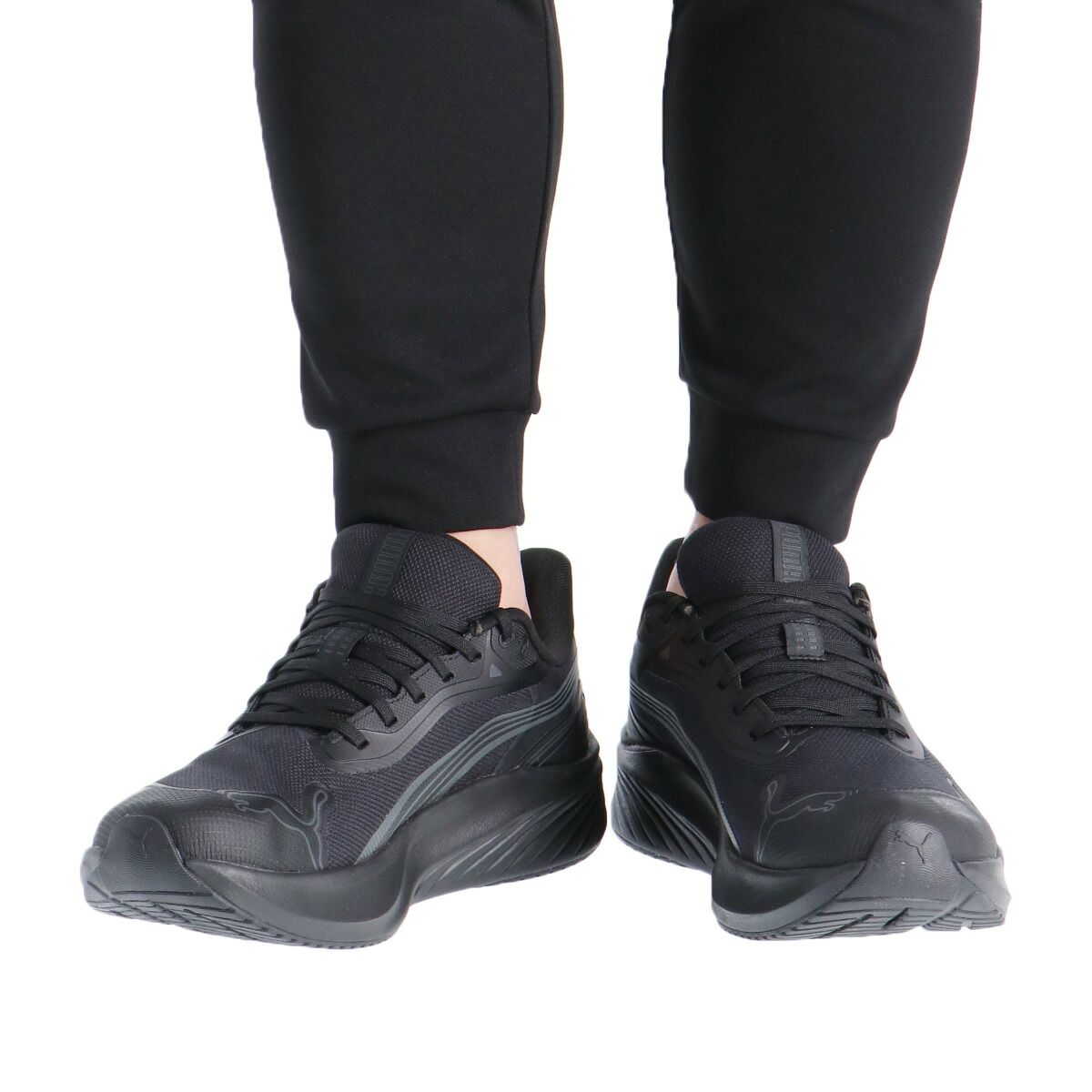 スニーカー スポーツ