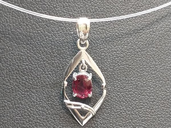 K18WG レッドストーン デザインペンダントトップ 1.1g 揺れる 18K 18金ホワイトゴールド 赤石