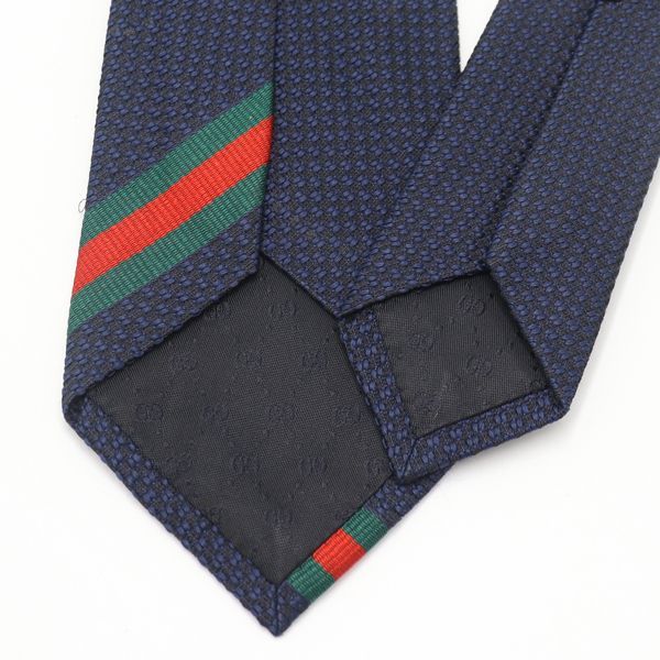 極美品　グッチ　シルクネクタイ　ネイビー　シェリーライン　レジメンタル 極美品 グッチ GUCCI ネクタイ シェリーライン ネイビー 【59